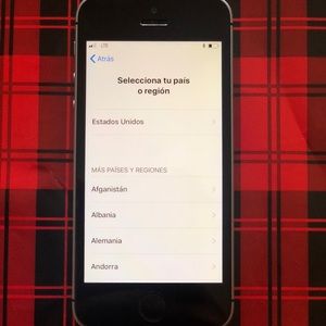 iPhone SE 32 GB UNLOCKED